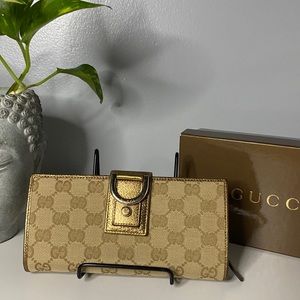 GUCCI GG Canvas Bifold Long Wallet